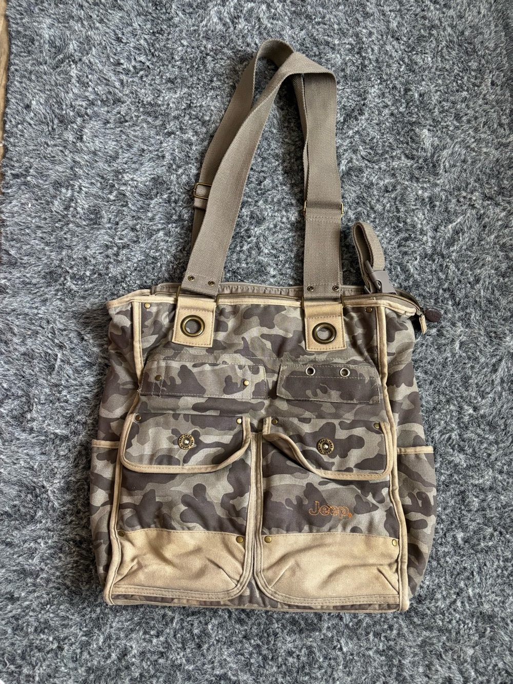 Jeep Camo Canvas Utility Tote Bag in Khaki Green